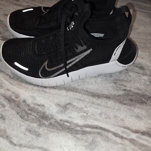 Nike Free Run Flyknit Grey/White/Black Size 7